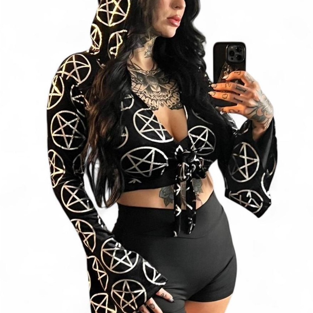 Black Killstar Pentagram Hooded Crop Top